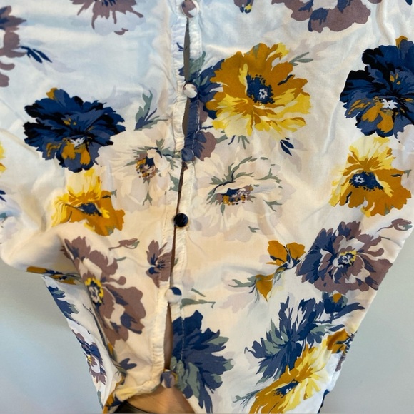 Abercrombie & Fitch women's floral print button back blouse top Womens Size XS - Picture 6 of 6